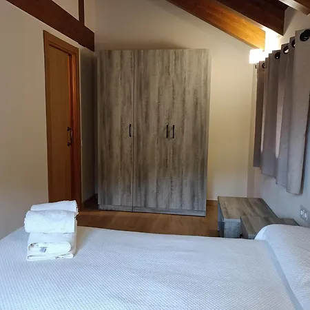 Ferienwohnung Rural Berros La Guingueta D'Aneu Exterior foto